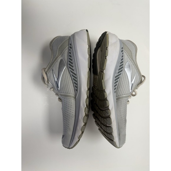 Brooks Adrenaline GTS 20 White Silver Running Shoes Women's Size 7 Medium B - Picture 7 of 10